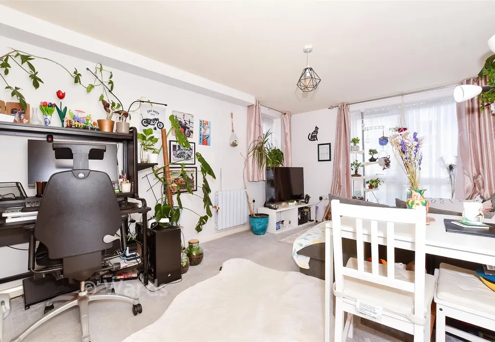 Lounge - St. Peter Street, Maidstone, Kent - Wards of Kent