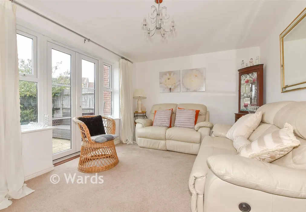 Lounge - Talmead Road, Herne Bay, Kent - Wards of Kent