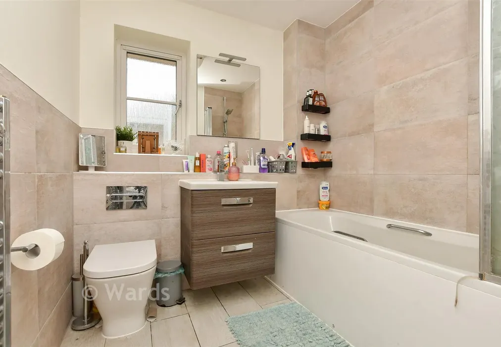 Bathroom - Southall Close, Minster, Kent - Wards of Kent