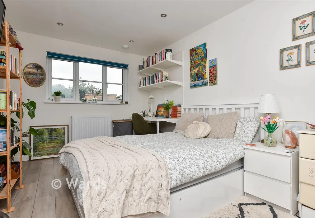 Bedroom 2 - Southall Close, Minster, Kent - Wards of Kent