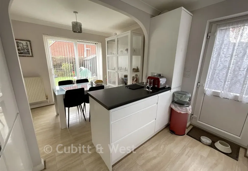 Dining Area - Campion Close, Littlehampton, West Sussex - Wards of Kent