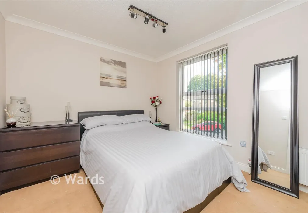 Bedroom 1 - Chapel Wood, New Ash Green, Longfield, Kent - Wards of Kent