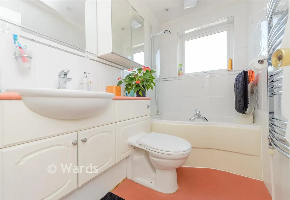 Bathroom - Chapel Wood, New Ash Green, Longfield, Kent - Wards of Kent