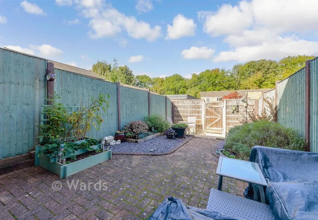 Rear Garden - Chapel Wood, New Ash Green, Longfield, Kent - Wards of Kent