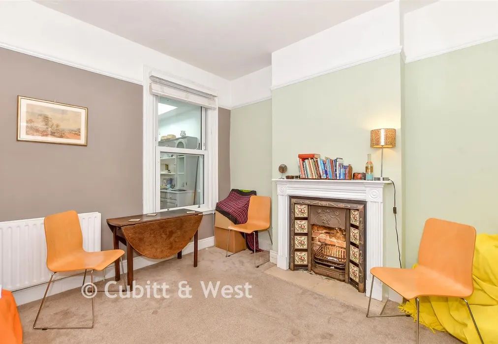 Dining Room - Argyle Road, Bognor Regis, West Sussex - Wards of Kent