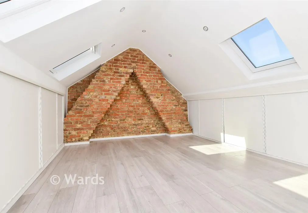 Loft Room - Phillip Road, Folkestone, Kent - Wards of Kent