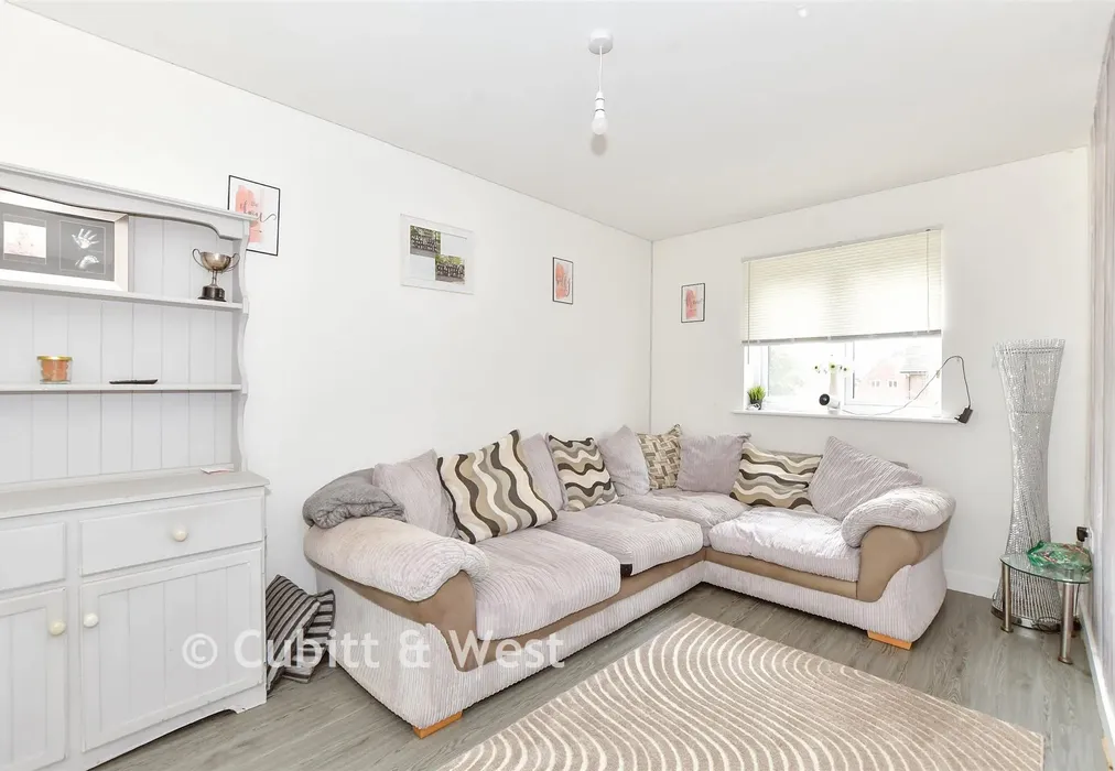 Bedroom 2 - Diggins Grove, Chichester, West Sussex - Wards of Kent