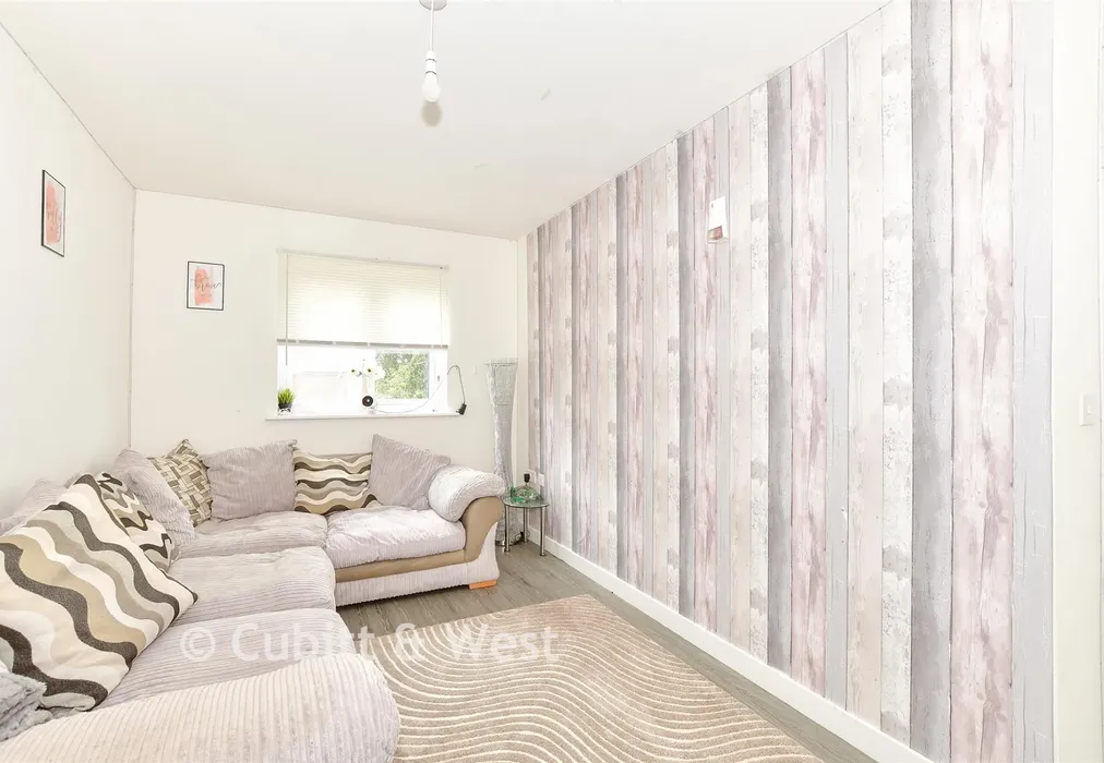 Bedroom 2 - Diggins Grove, Chichester, West Sussex - Wards of Kent