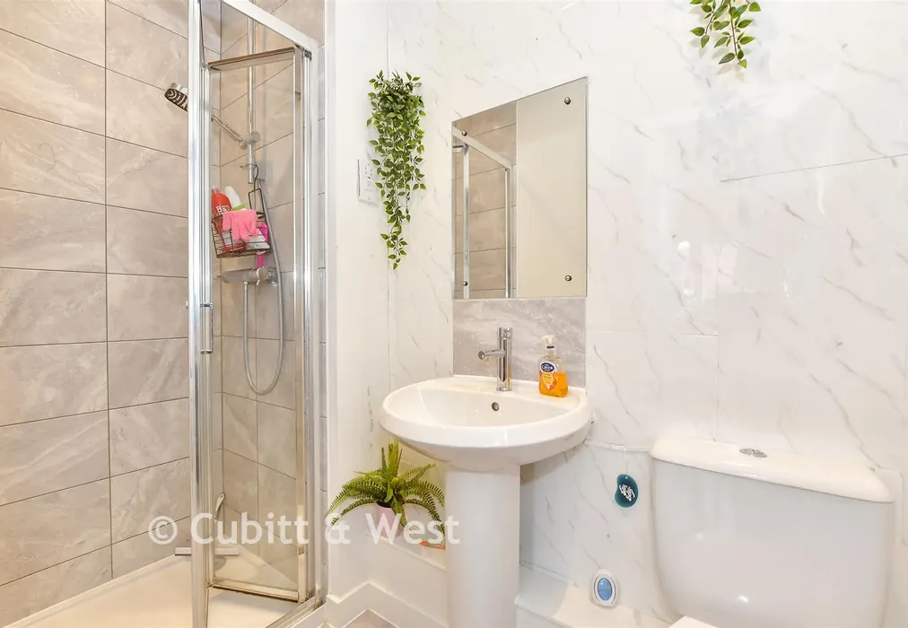 En-Suite Shower Room - Diggins Grove, Chichester, West Sussex - Wards of Kent