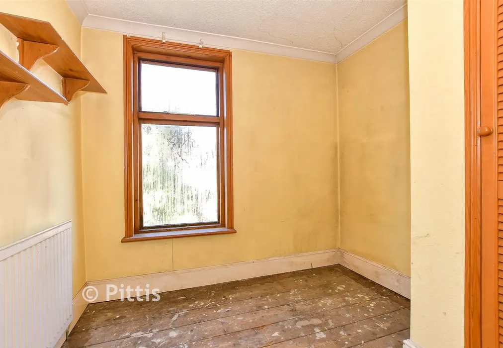 Bedroom 3 - Pelham Road, Cowes, Isle of Wight - Wards of Kent