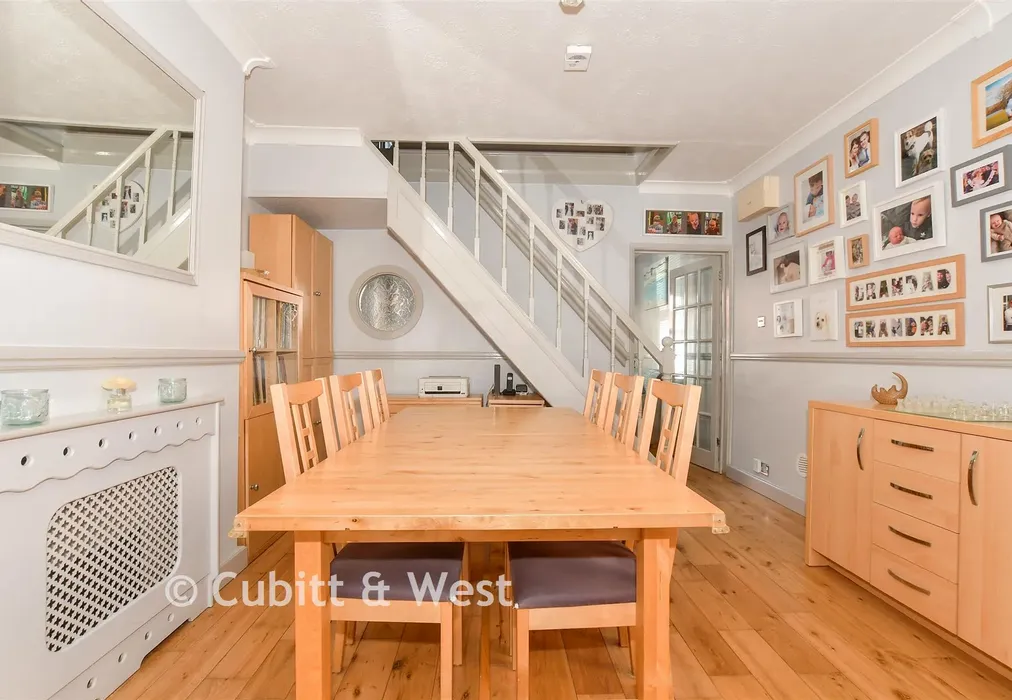 Dining Room - Malthouse Road, Southgate, Crawley, West Sussex - Wards of Kent