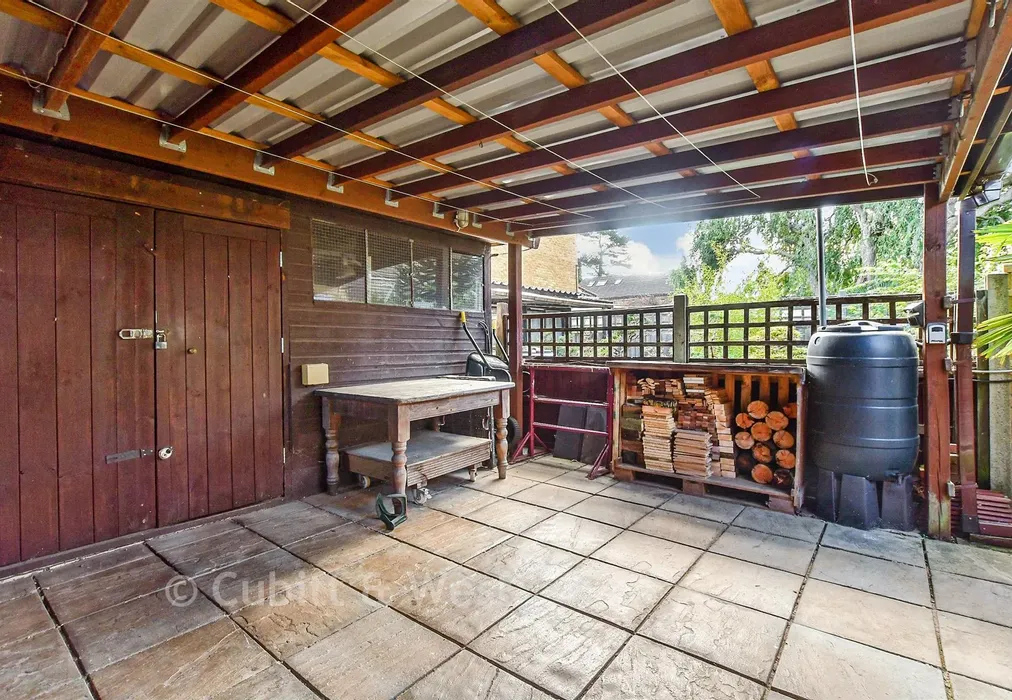 Rear Garden - Malthouse Road, Southgate, Crawley, West Sussex - Wards of Kent
