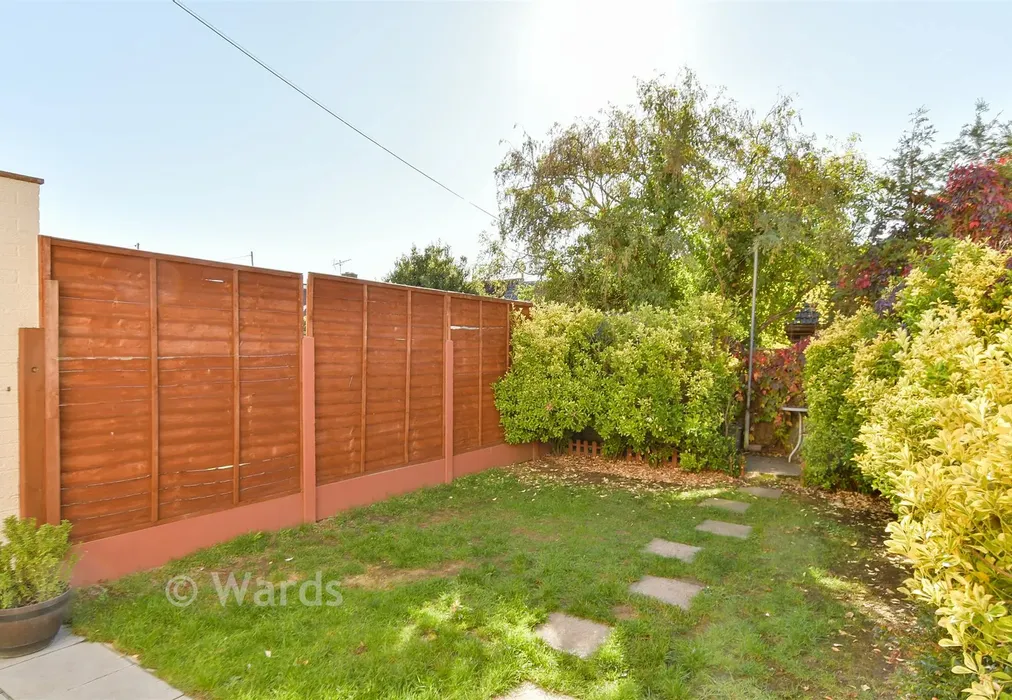 Rear Garden - Claston Close, Dartford, Kent - Wards of Kent