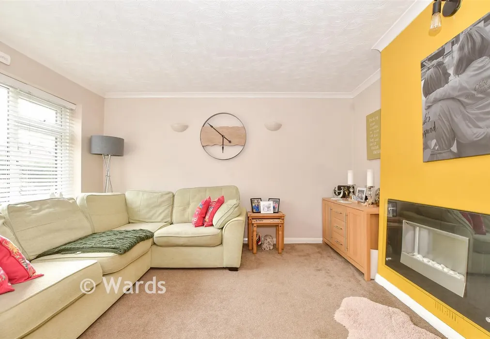 Bedroom 3 - Falcon Green, Larkfield, Aylesford, Kent - Wards of Kent