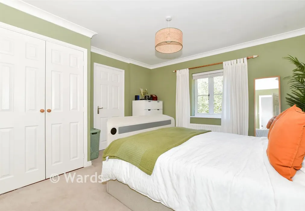 Bedroom 1 - Chartwell Drive, Maidstone, Kent - Wards of Kent