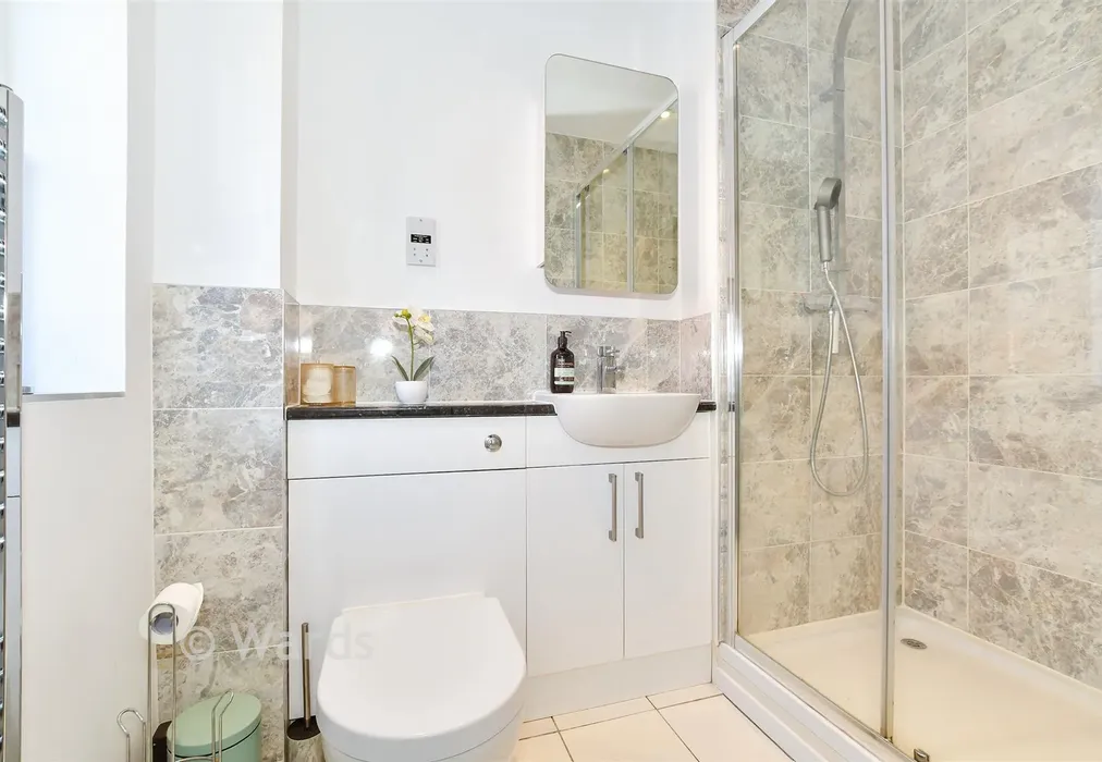 En-Suite Shower Room - Chartwell Drive, Maidstone, Kent - Wards of Kent