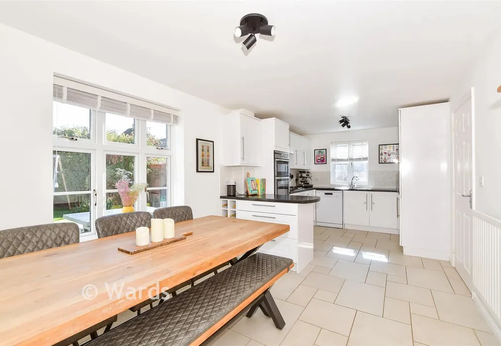 Kitchen/Diner - Chartwell Drive, Maidstone, Kent - Wards of Kent