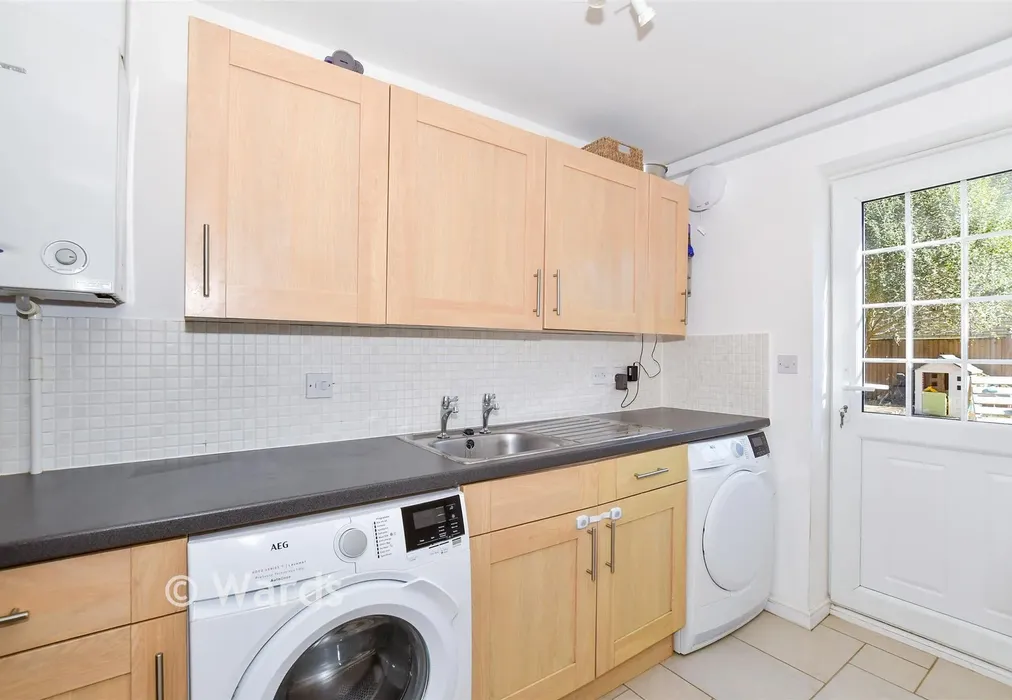 Utility Room - Chartwell Drive, Maidstone, Kent - Wards of Kent