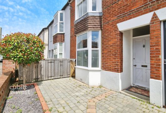 Lyndhurst Road Chichester PO19 - Wards of Kent