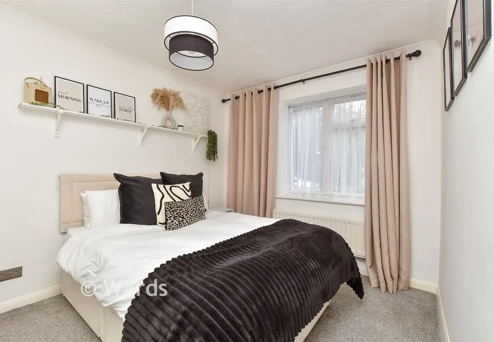Bedroom 1 - Capel Road, Sittingbourne, Kent - Wards of Kent