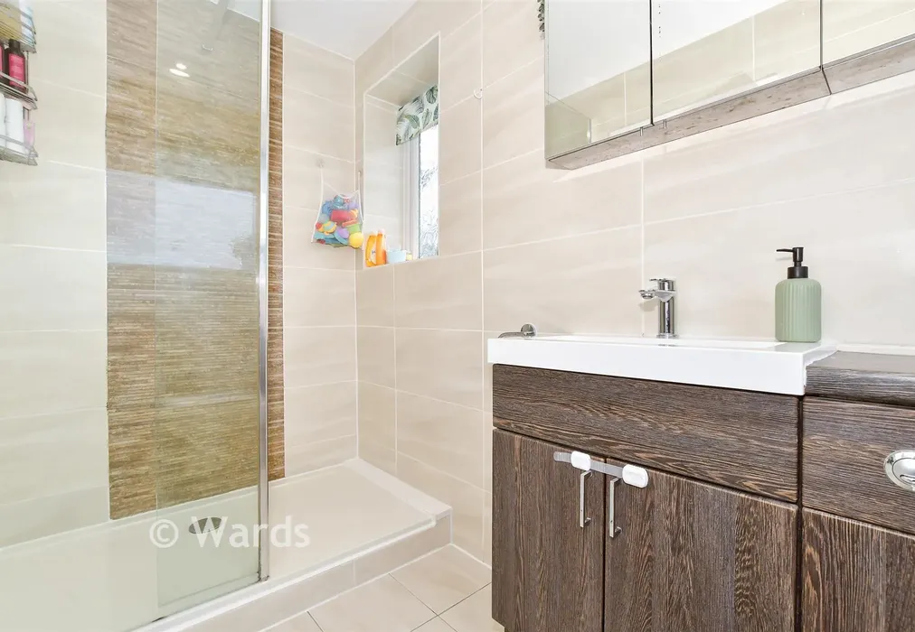 Shower Room - Freeman Way, Maidstone, Kent - Wards of Kent