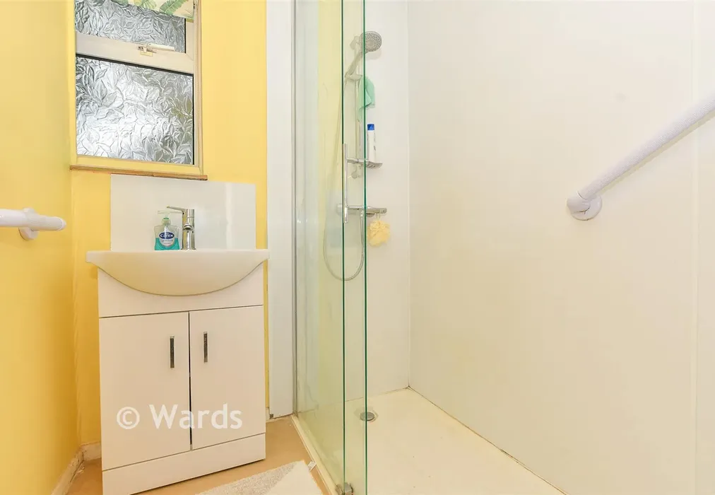 Shower Room - Wayside Avenue, St Michaels, Kent - Wards of Kent