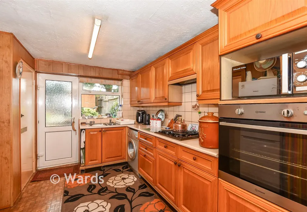 Kitchen - Wayside Avenue, St Michaels, Kent - Wards of Kent