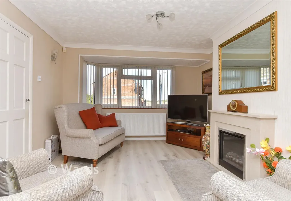 Lounge - Hilltop Road, Rochester, Kent - Wards of Kent