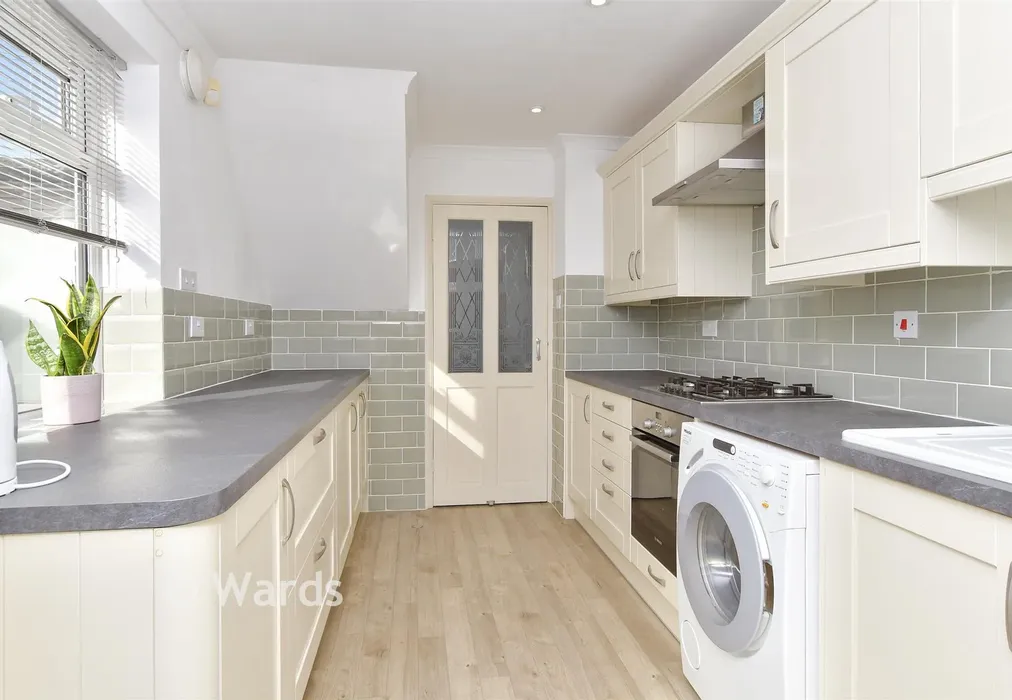 Kitchen - Hilltop Road, Rochester, Kent - Wards of Kent