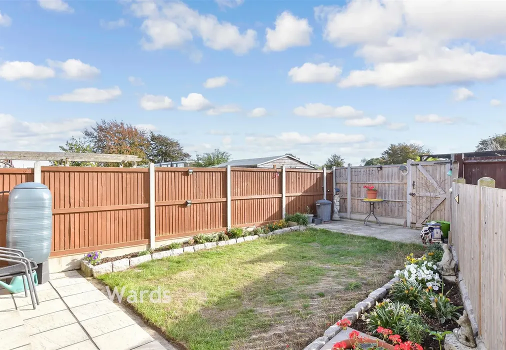 Rear Garden - Hilltop Road, Rochester, Kent - Wards of Kent