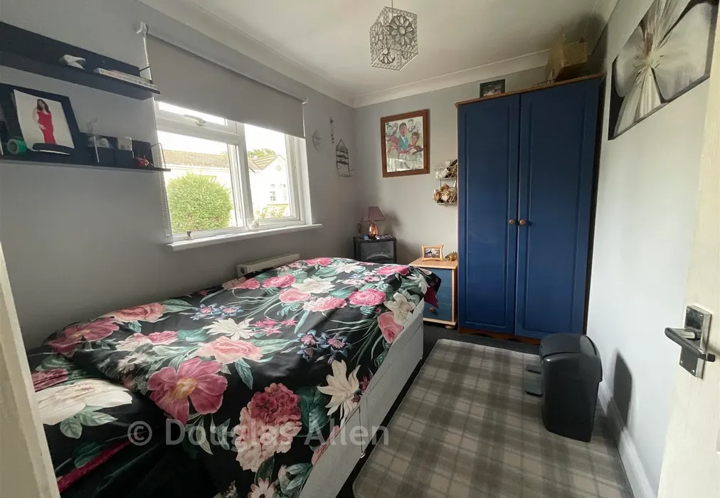 Bedroom 2 - Pooles Lane, Hullbridge, Essex - Wards of Kent