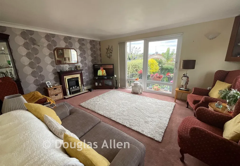 Lounge - Pooles Lane, Hullbridge, Essex - Wards of Kent