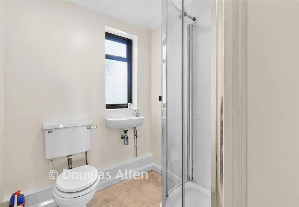 Shower Room - Deirdre Avenue, Wickford, Essex - Wards of Kent