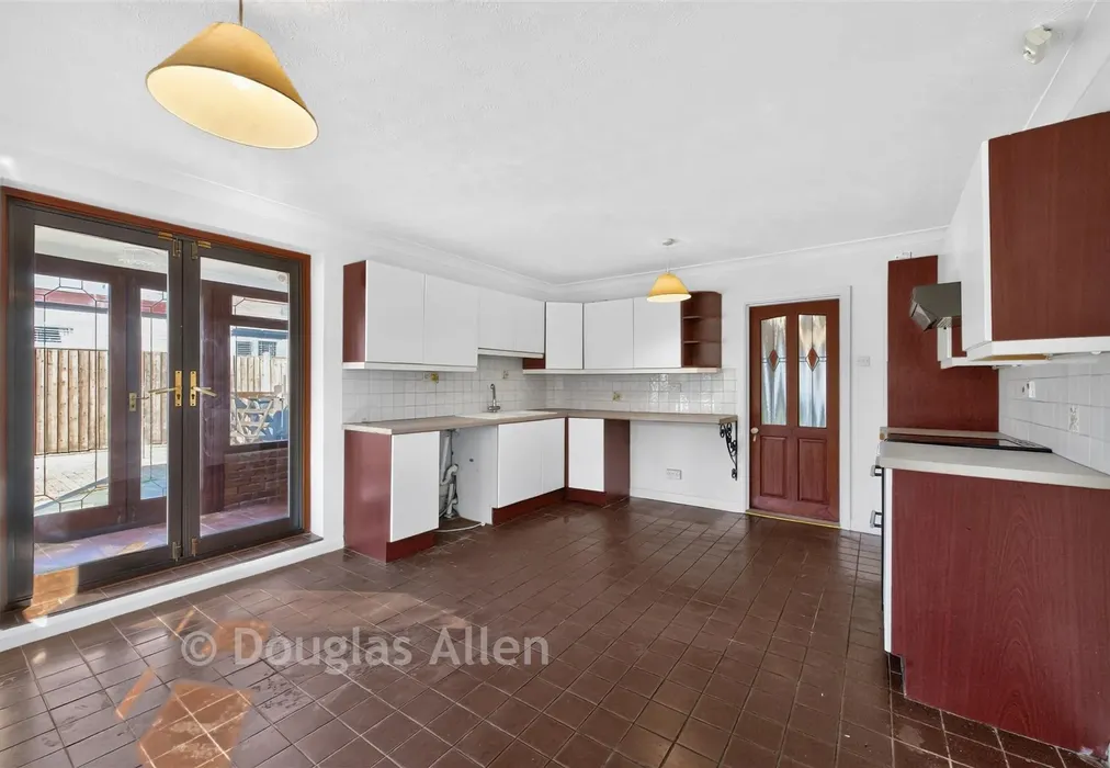 Kitchen/Diner - Deirdre Avenue, Wickford, Essex - Wards of Kent