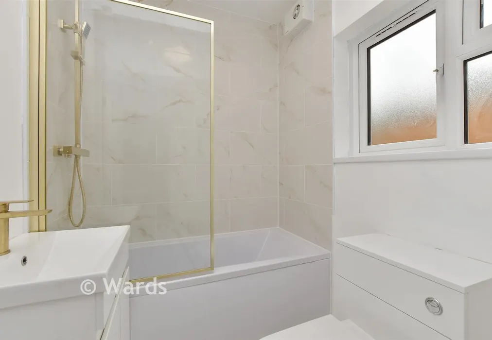 Bathroom - Shortlands Road, Sittingbourne, Kent - Wards of Kent