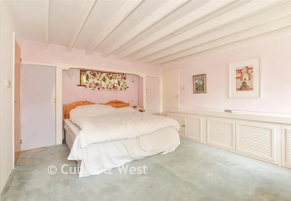 Bedroom 1 - Cat Street, Upper Hartfield, East Sussex - Wards of Kent
