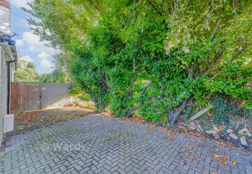 Driveway/Parking - Sole Street, Cobham, Kent - Wards of Kent
