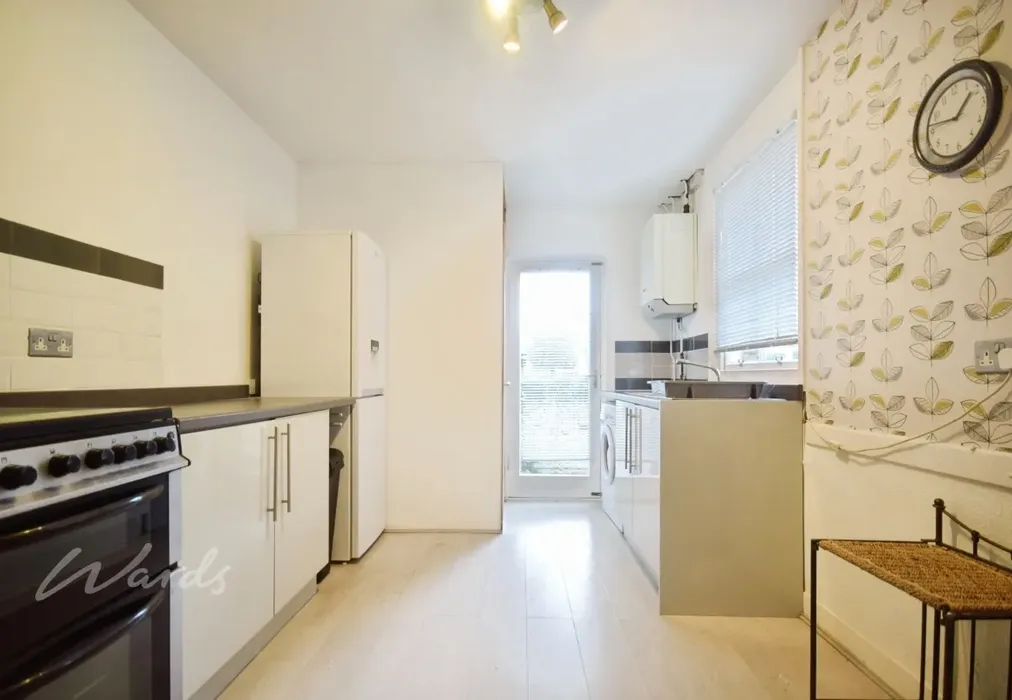 Alex 36 kitchen use - Alexandra Road Broadstairs CT10 - Wards of Kent