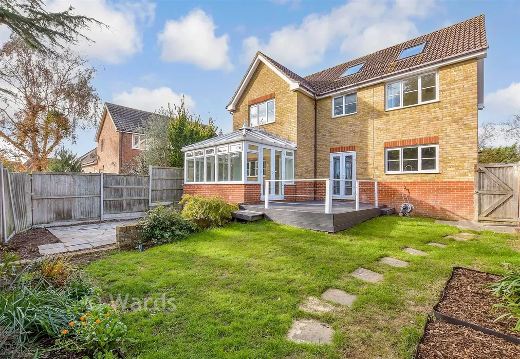 Garden - Blackberry Way, Whitstable, Kent - Wards of Kent