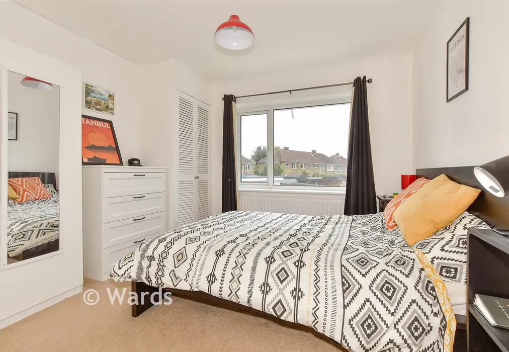 Bedroom 1 - Sheldon Close, Aylesham, Canterbury, Kent - Wards of Kent