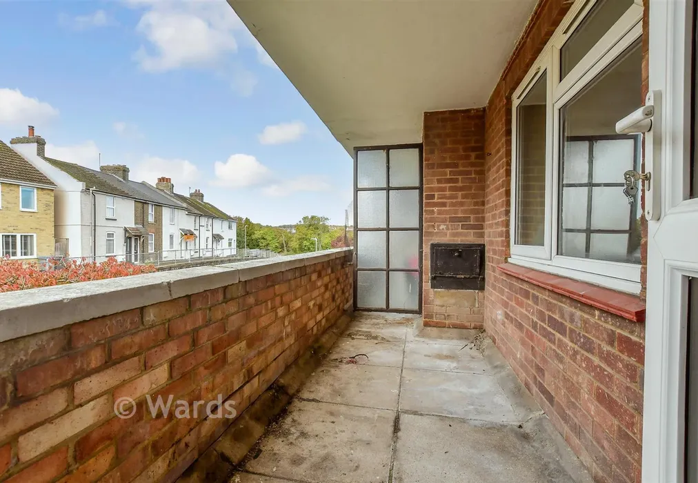 External Feature - Durham Hill, Dover, Kent - Wards of Kent