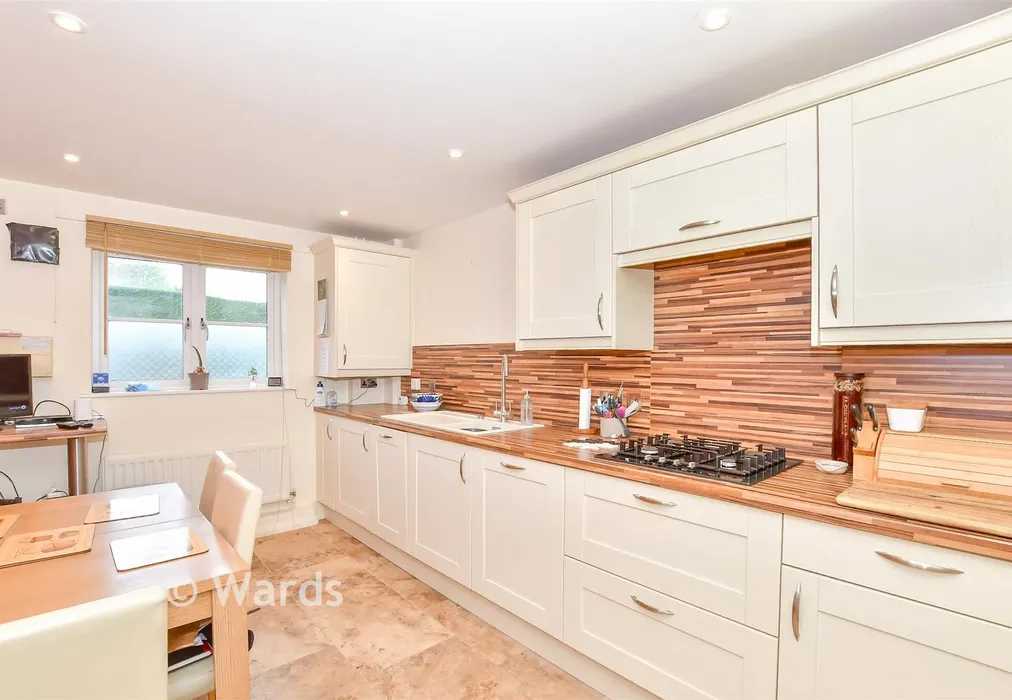 Internal Feature - Mill Crescent, Tonbridge, Kent - Wards of Kent