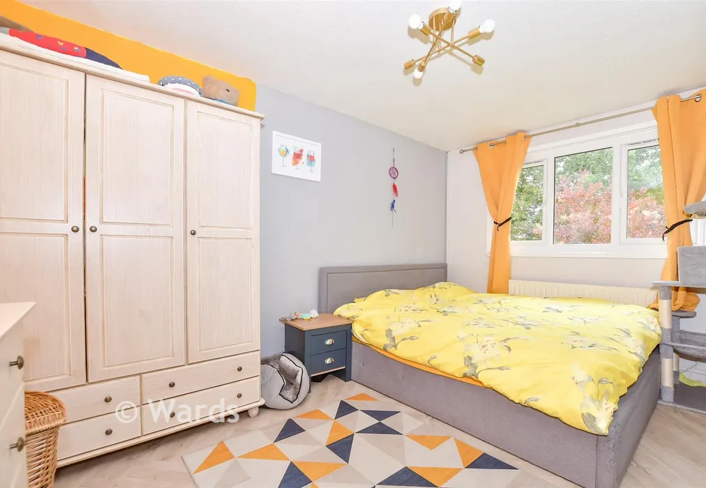 Bedroom 1 - Cogate Road, Paddock Wood, Tonbridge, Kent - Wards of Kent