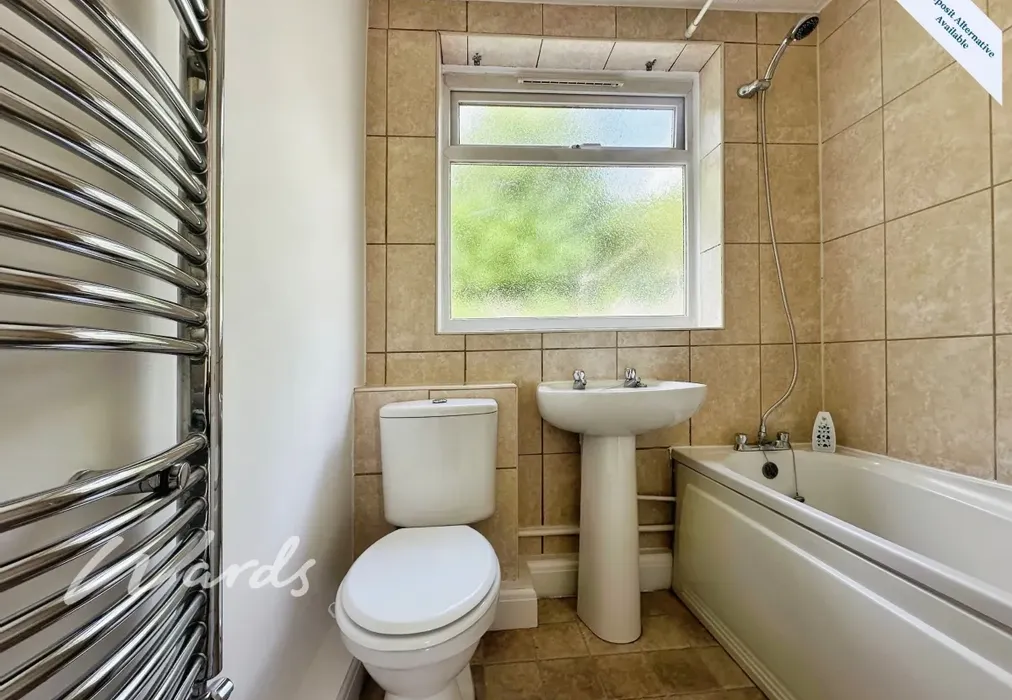 Bathroom - Roseholme Maidstone ME16 - Wards of Kent