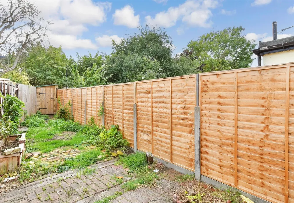 Rear Garden - Lester Road, Chatham, Kent - Wards of Kent