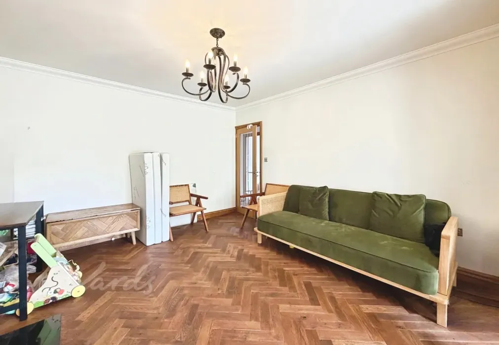 Lounge. - Dene Drive Longfield DA3 - Wards of Kent