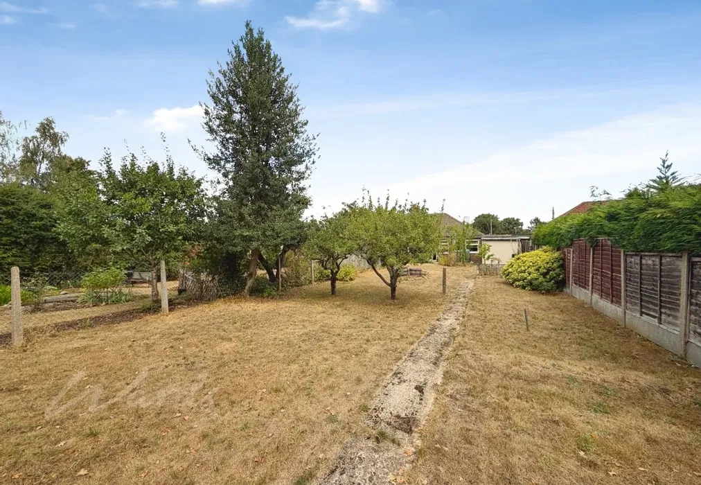 Garden - Dene Drive Longfield DA3 - Wards of Kent