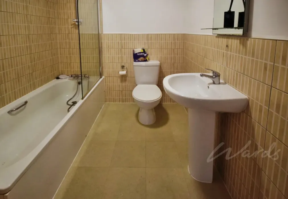 queens bath - Queens Court Chichester Close ME8 - Wards of Kent