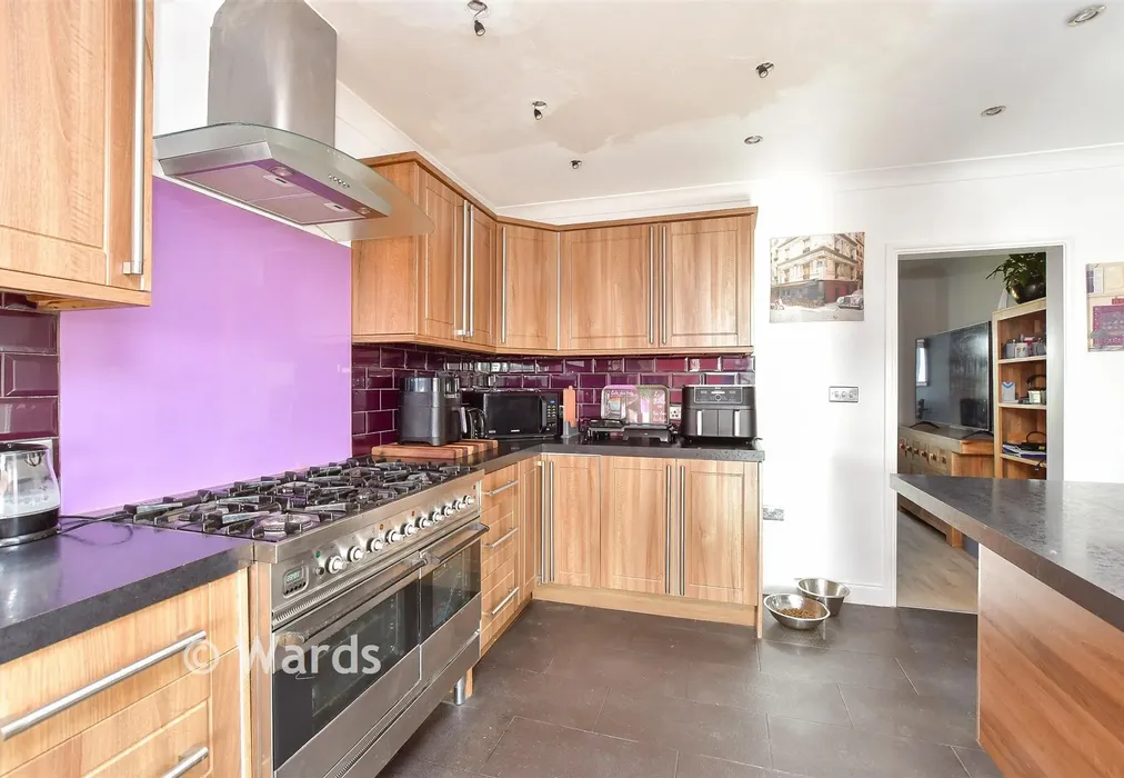 Kitchen/Breakfast Area - Sea View Gardens, Warden, Sheerness, Kent - Wards of Kent