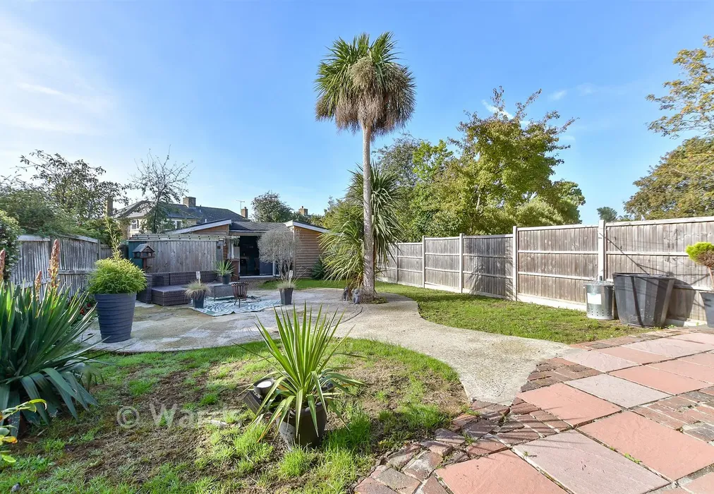 Rear Garden - Osborne Road, Willesborough, Ashford, Kent - Wards of Kent